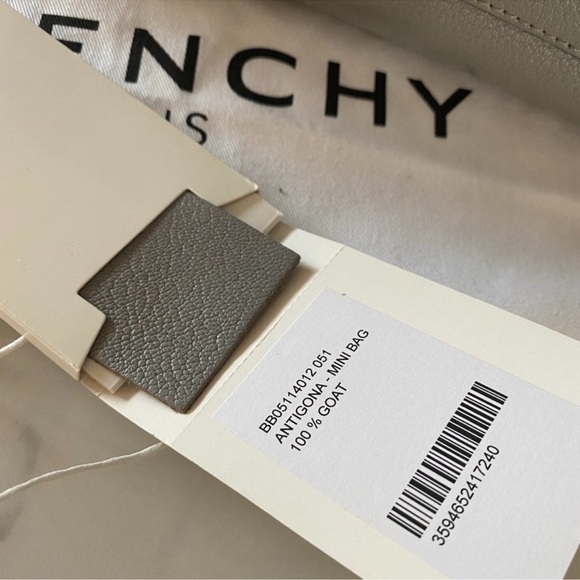 Givenchy Mini Antigona in Pearl Gray - Picture 3 of 15